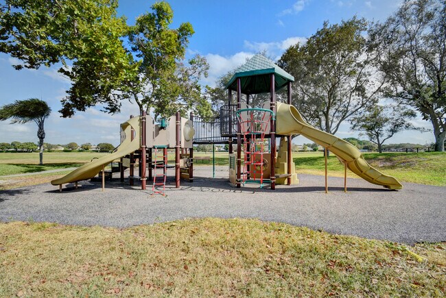 Building Photo - 7390 Ashley Shores Cir