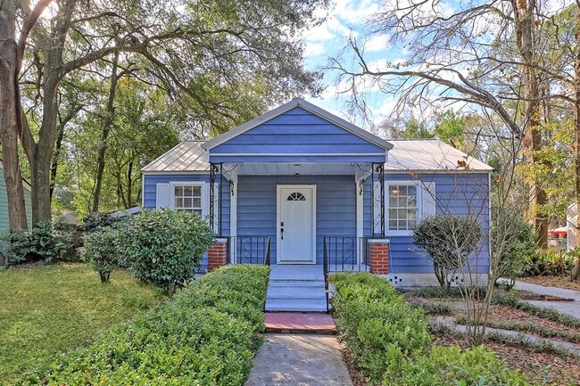Building Photo - 1923 New Mexico St