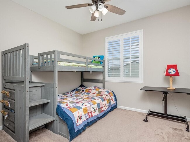 Building Photo - Newly Built 5 Bedroom Home Near Clovis East