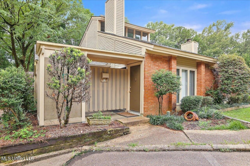 Building Photo - 200 Woodgreen Dr