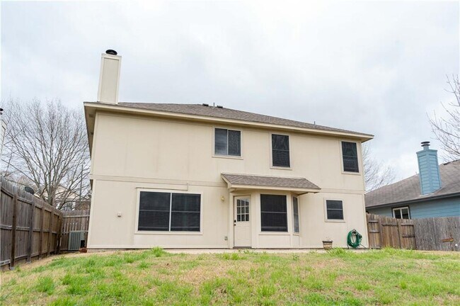 Building Photo - 1608 Diana Dr