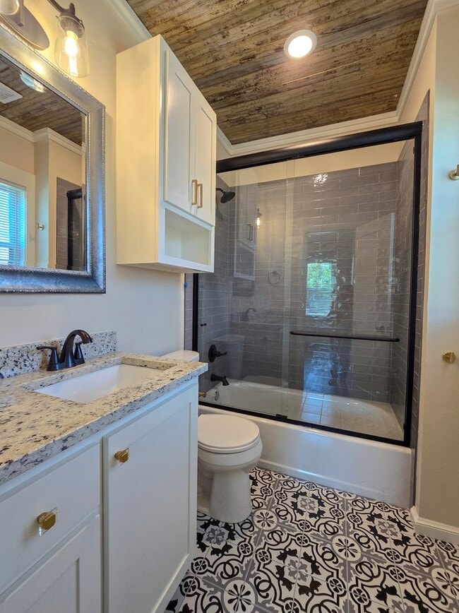 Building Photo - Cute 3 Bedroom Brick home in Shawnee