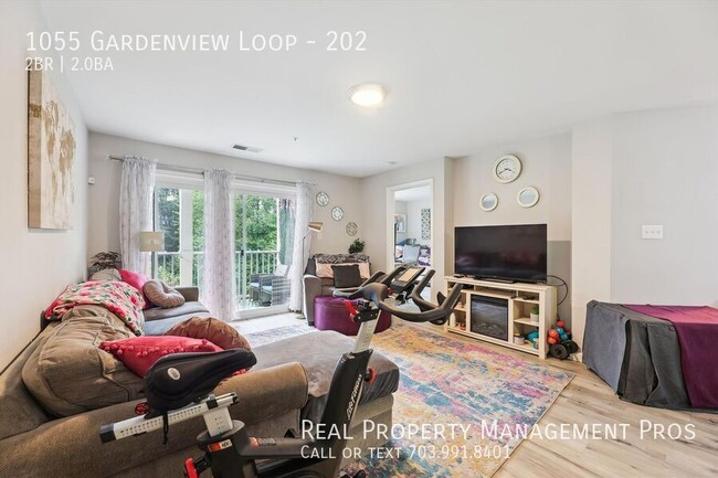 Building Photo - 1055 Gardenview Loop