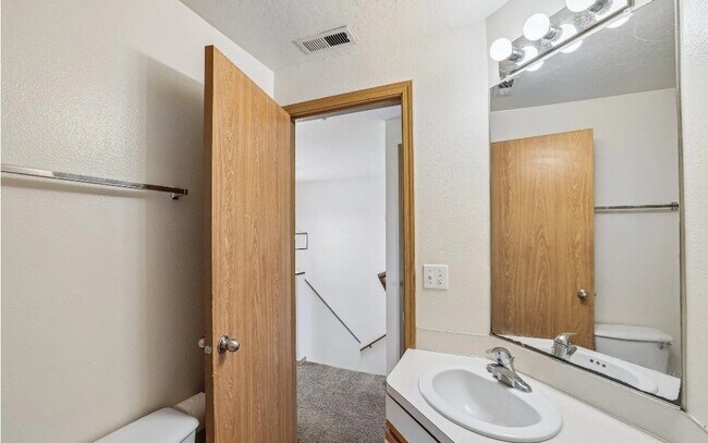 Building Photo - 4288 Northside Dr NE
