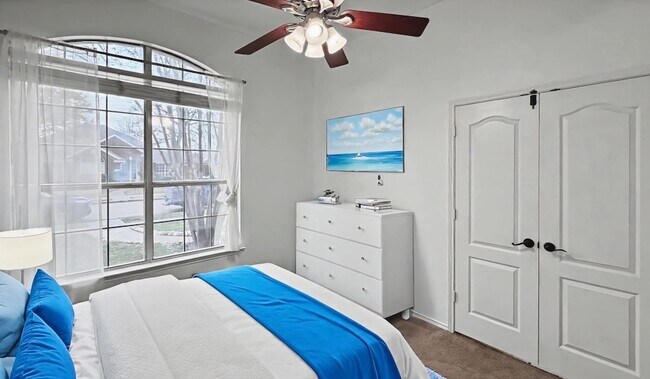 Building Photo - 11146 Clearstream Ln