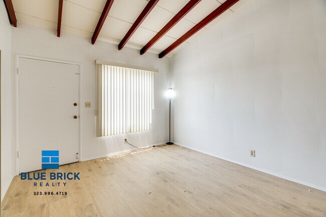 Building Photo - 7910 Willis Ave