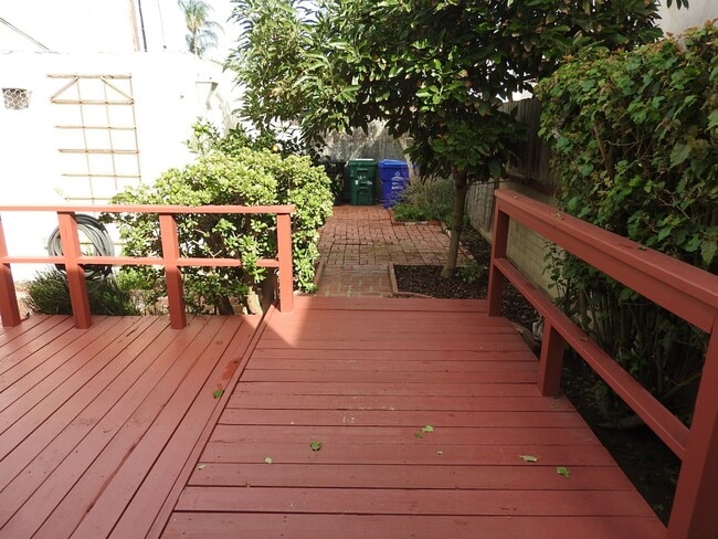 Building Photo - Charming Spanish House with Secluded Yard