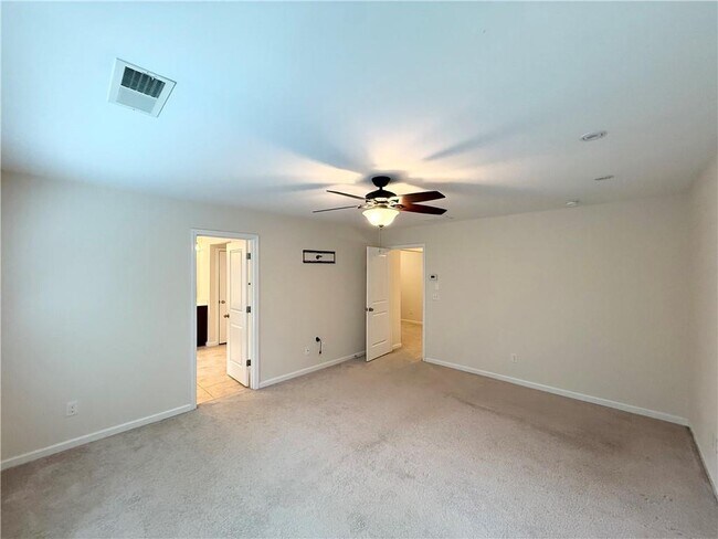 Building Photo - 13432 Gardiner Ln