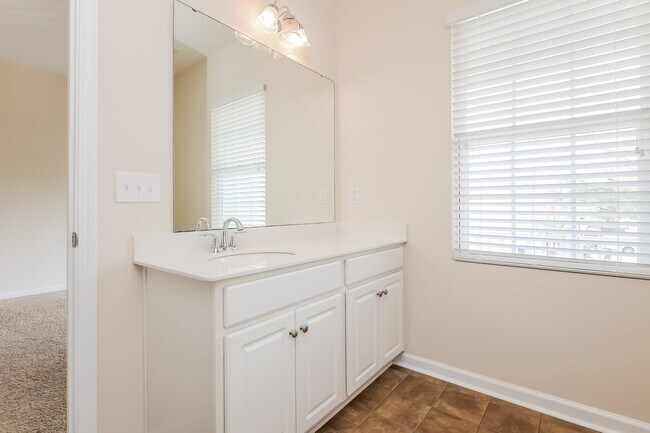 Building Photo - 30 Rivers Point Row