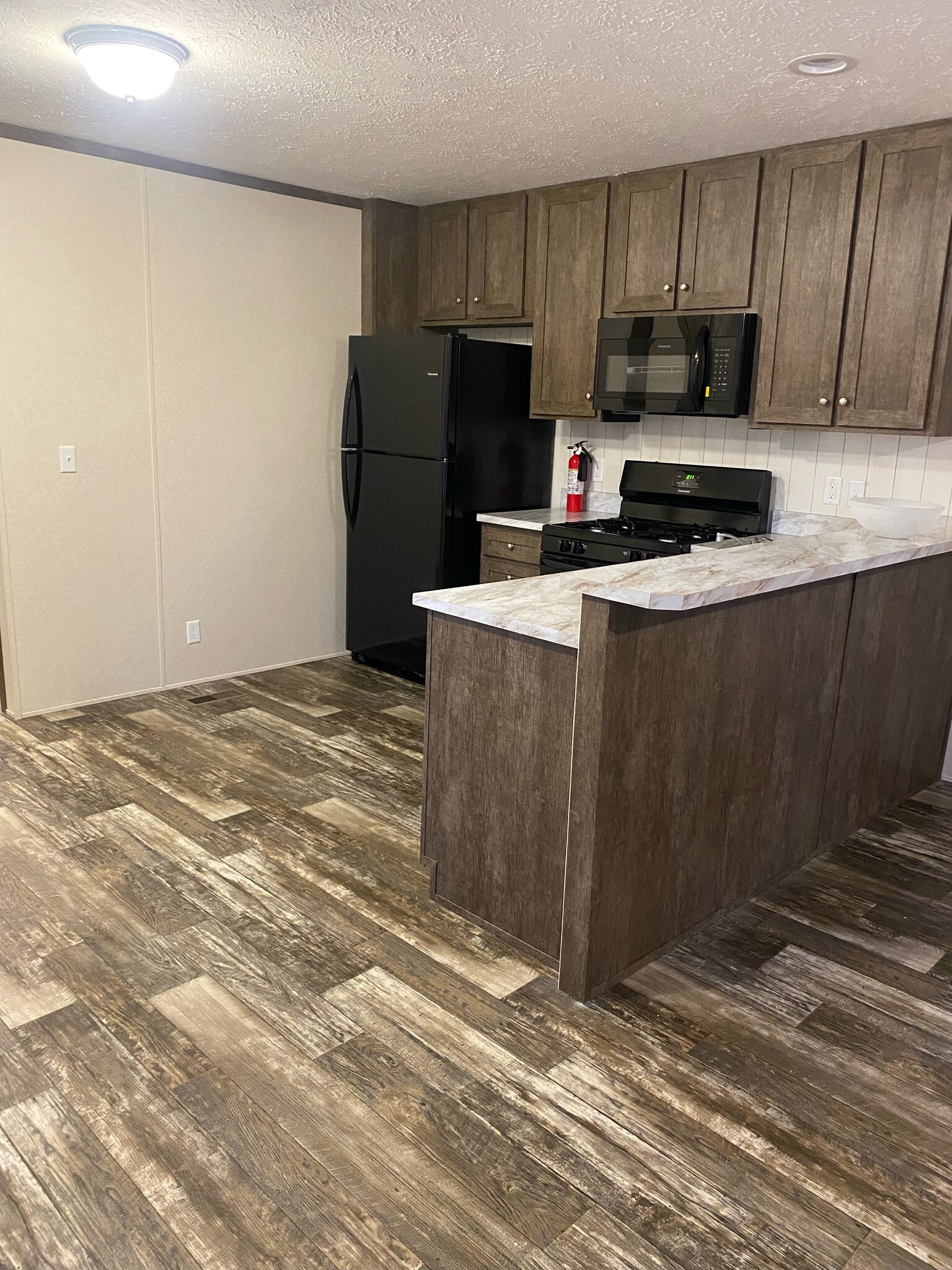 Building Photo - 19 Joymar Dr