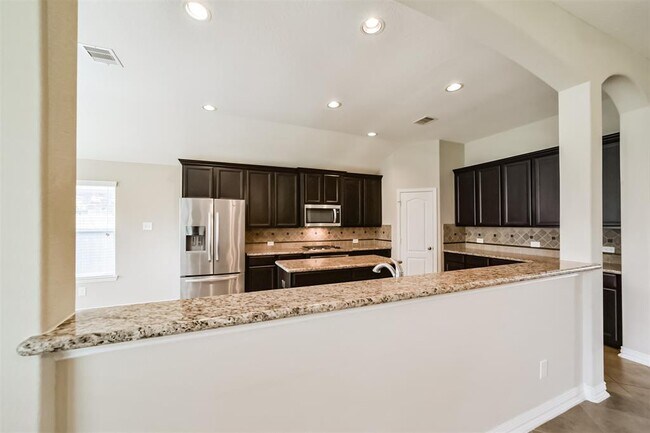 Building Photo - 14711 E Red Bayberry Ct