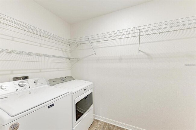 Building Photo - 2084 La Palma Ave