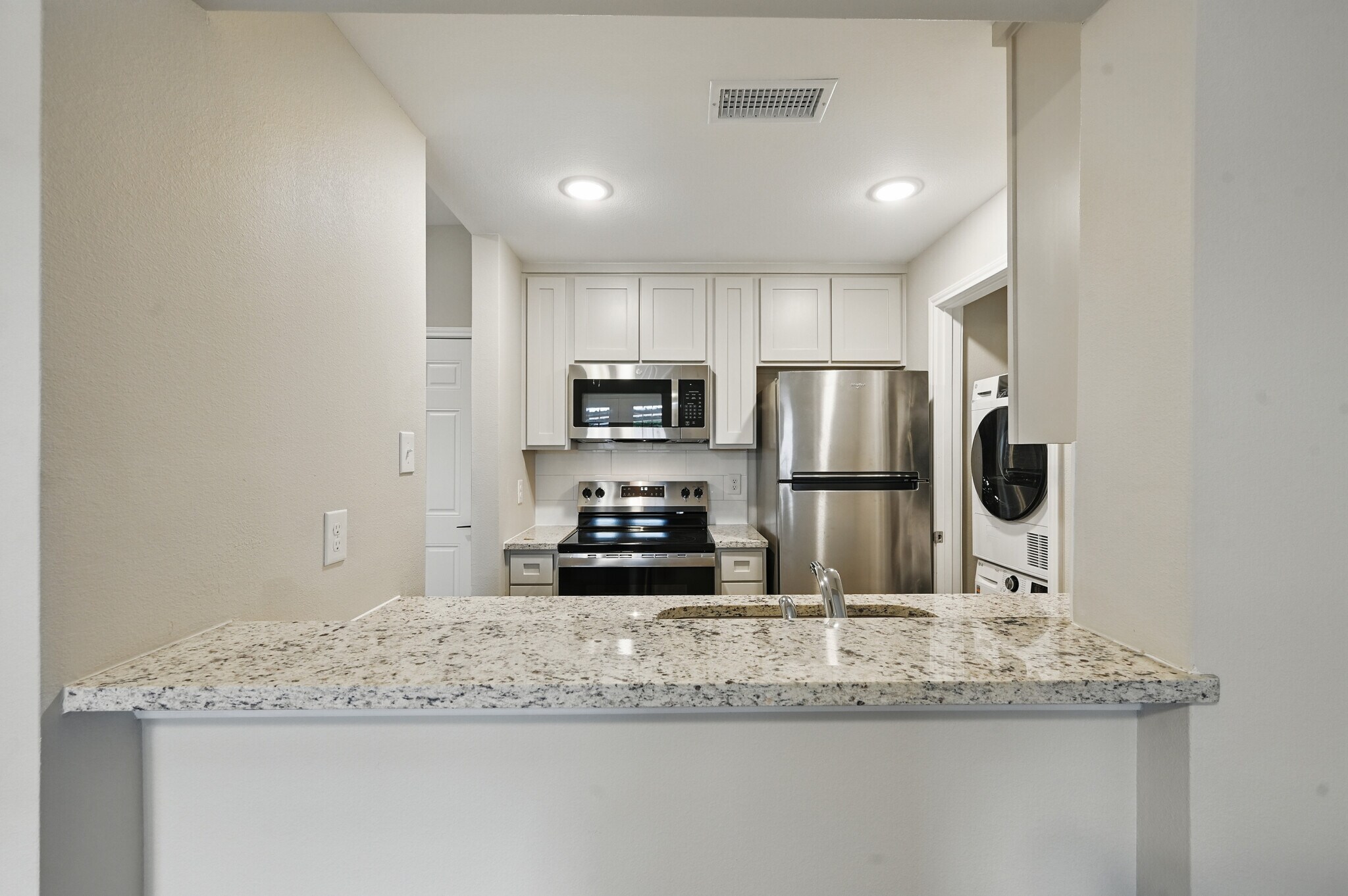 Building Photo - 5325 Bent Tree Forest Dr