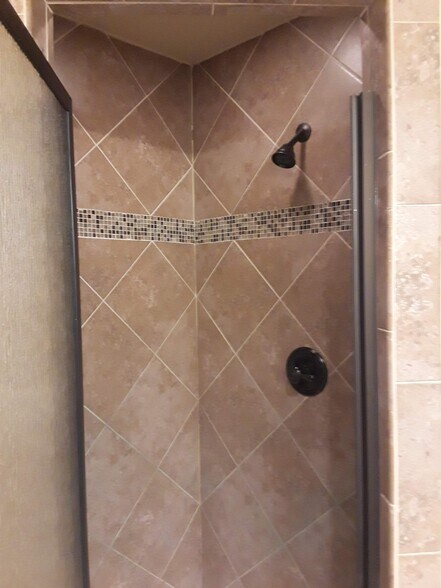 Building Photo - 1800 County Road 4817