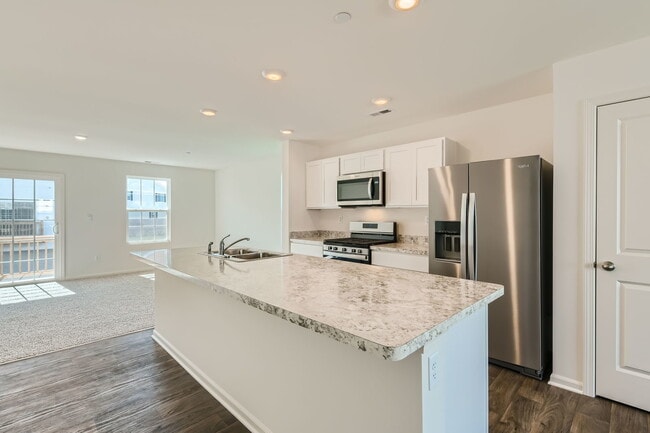 Building Photo - 3788 Bissel Dr