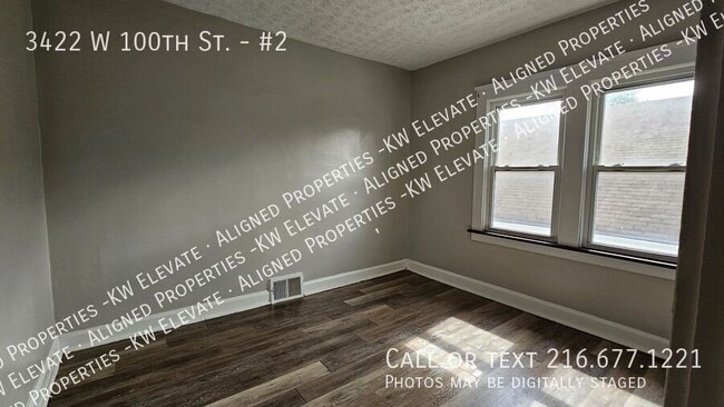 Building Photo - 3422 W 100th St