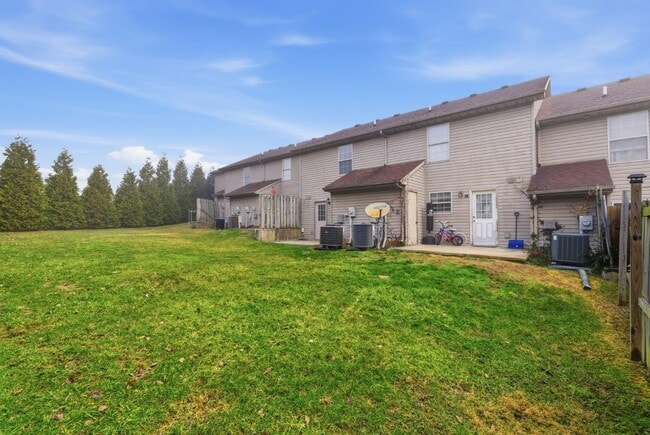 Building Photo - 2906 Blairdon Cir