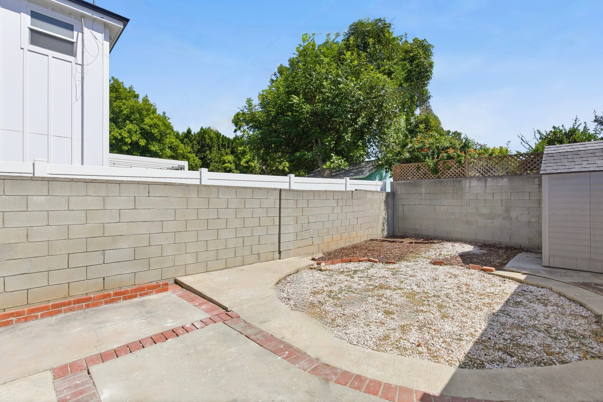 Building Photo - 17418 Califa St