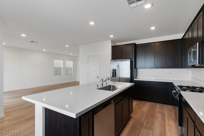 Building Photo - 8328 Meridian Rdg Ave