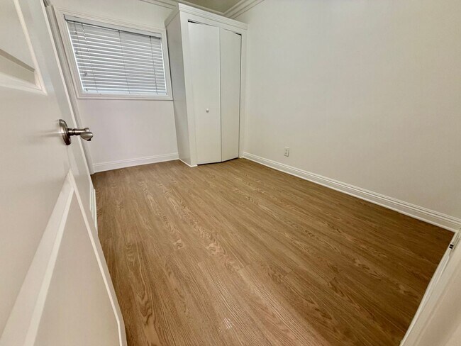 Building Photo - Beachside Living Just One Block from the Sand – Updated 1BD with Garage Parking