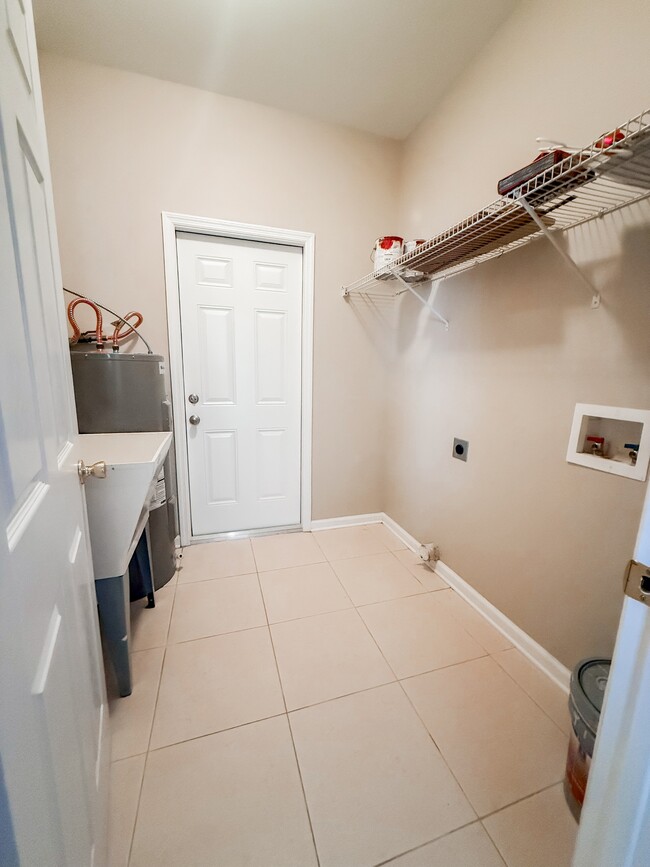 Building Photo - 113 Spokan Trail