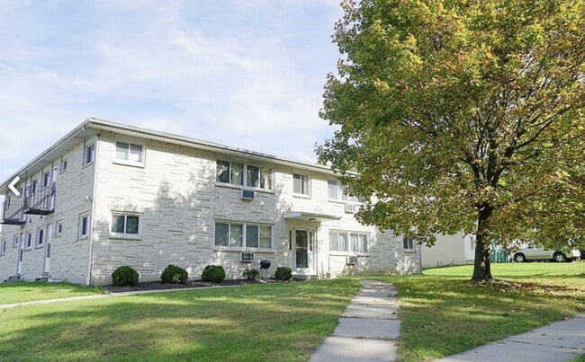 Building Photo - Parks Edge Apartments
