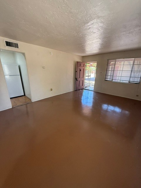 Building Photo - Town Home For Rent