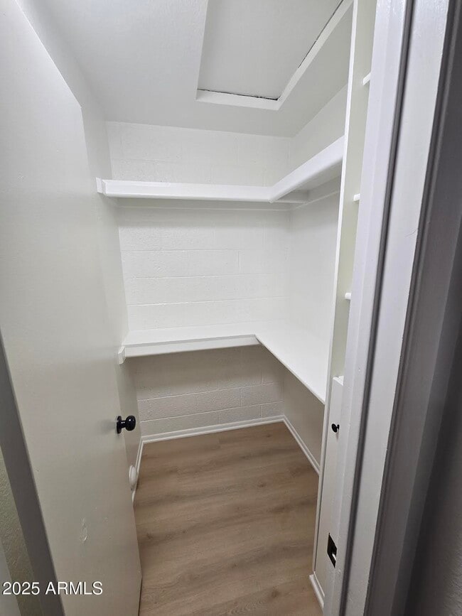 Building Photo - 97 N Cooper Rd