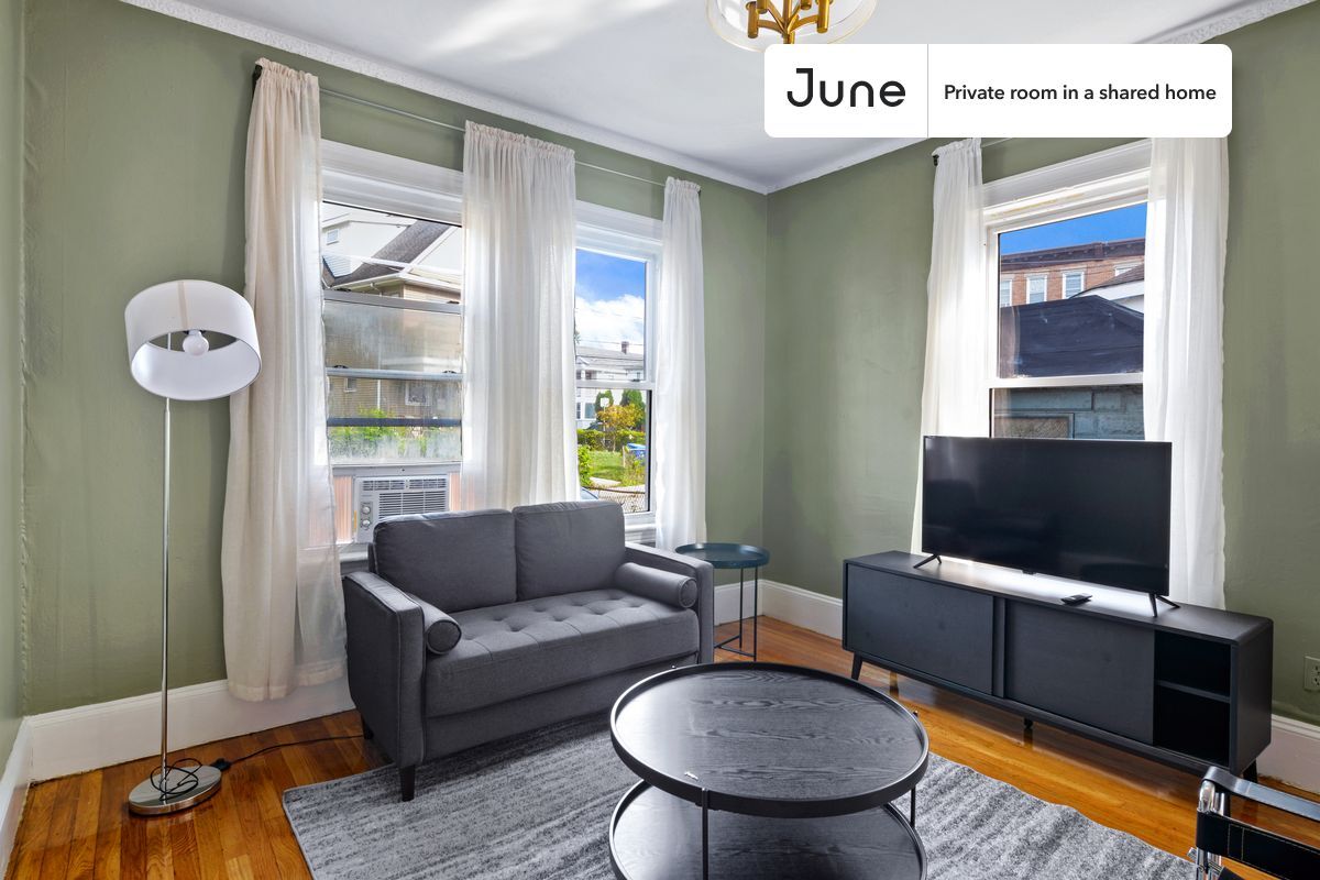 Building Photo - Room in Shared 6 bed/2 bath home in Allston