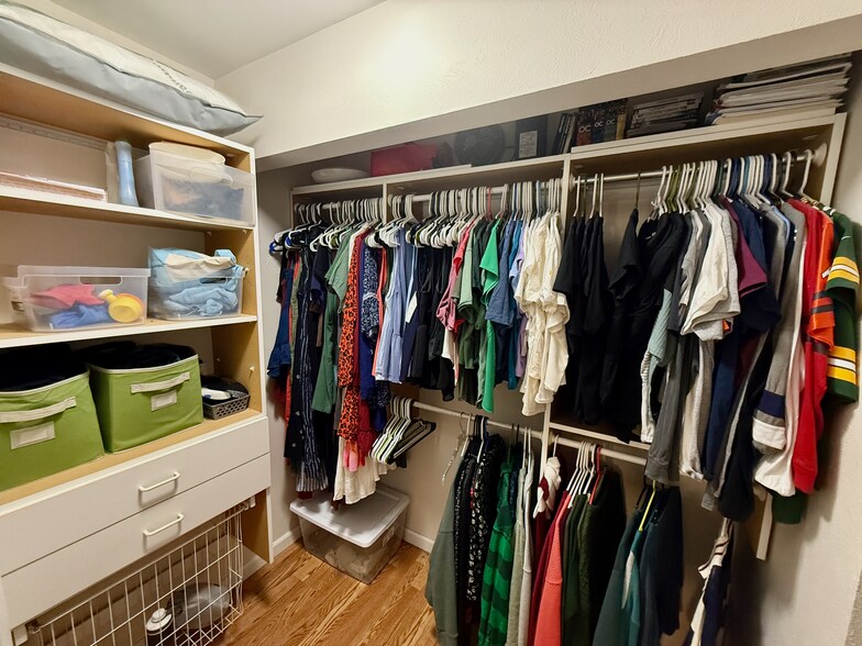 Custom Closet Organizer in Third Bedroom. - 960 N Pennsylvania St