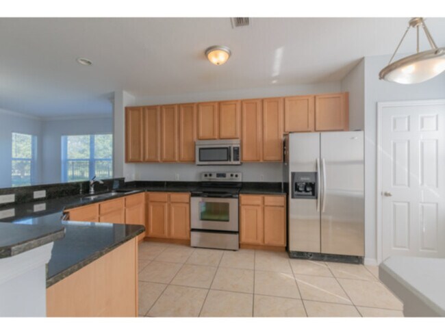Building Photo - 5984 W Poplar Springs Cir