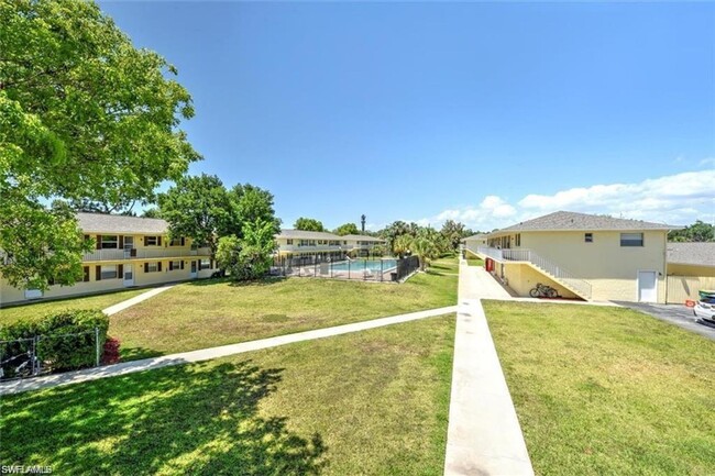 Building Photo - ANNUAL RENTAL - 1 BED/1 BATH AT POINCIANA