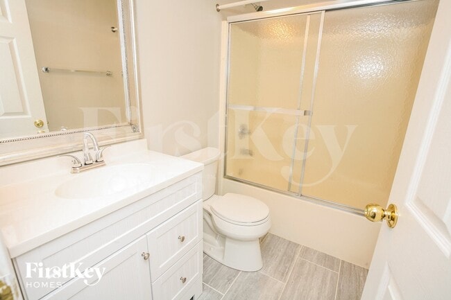 Building Photo - 445 Winterwood Dr