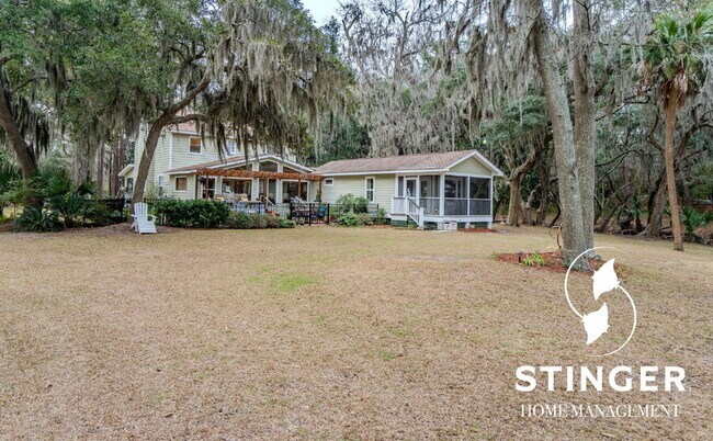 Building Photo - 1808 Lenora Dr