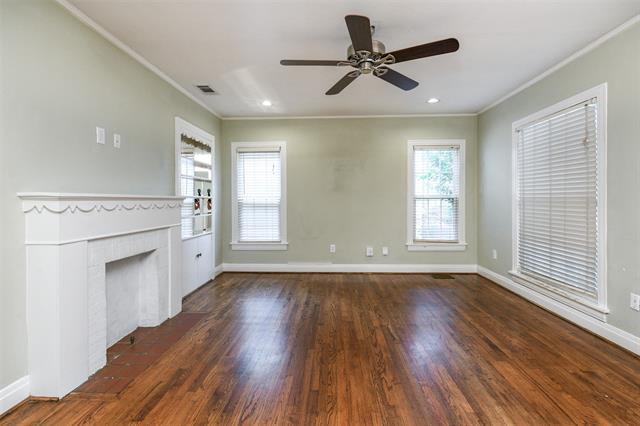 Building Photo - 4421 Calmont Ave