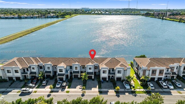 Building Photo - 20544 NE 5th Pl