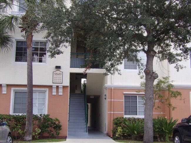 Building Photo - 9849 Baywinds Blvd