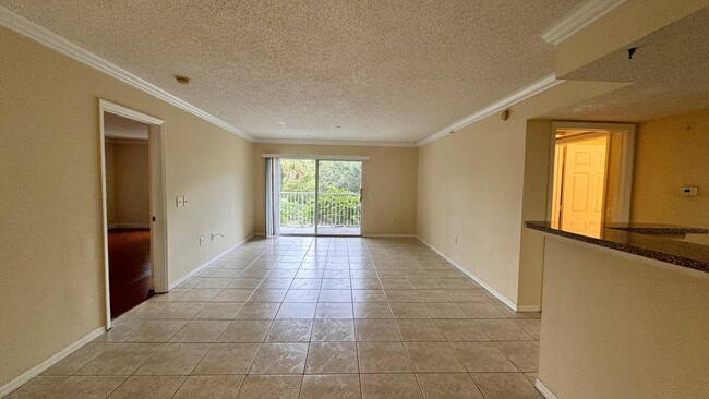 Building Photo - 5055 Wiles Rd
