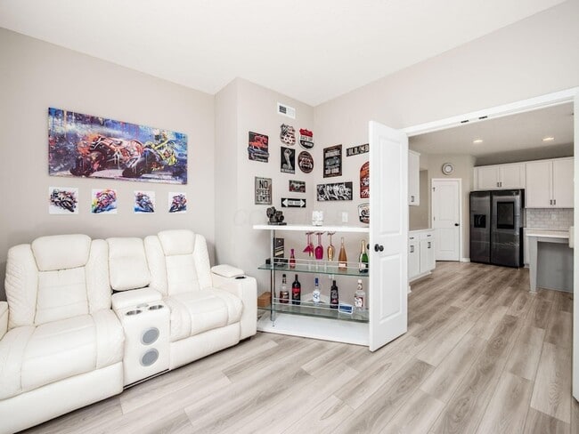 Building Photo - 7233 Celebration Dr