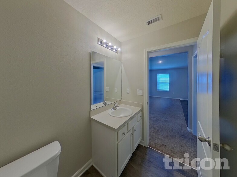 Building Photo - 8430 Cape Fox Dr