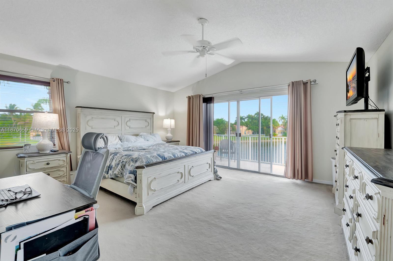 Building Photo - 19314 King Palm Ct