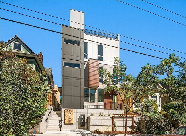 Building Photo - 1112 13th Ave