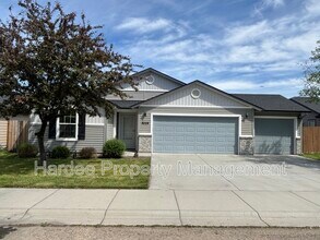 Building Photo - 8228 W Snohomish St