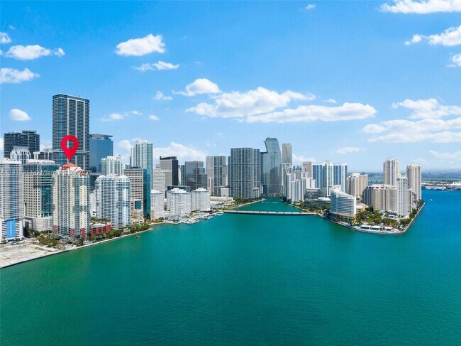 Building Photo - 1155 Brickell Bay Dr