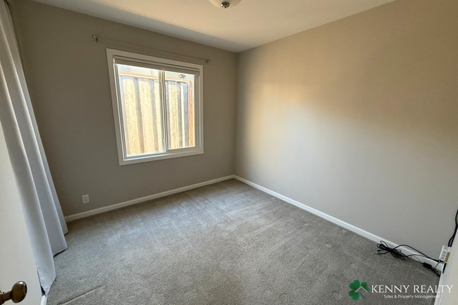 Building Photo - Beautifully Updated 3 Bedroom Home in South San Francisco