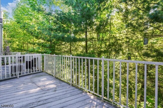 Building Photo - 627 Old Dover Rd