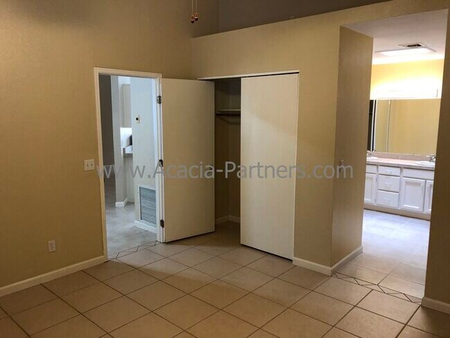 Building Photo - Three Bedroom/Two Bath Home