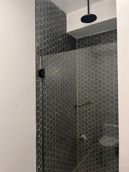 Building Photo - 276 Duncan Ave