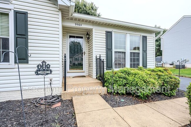 Building Photo - 9564 Basilwood Dr