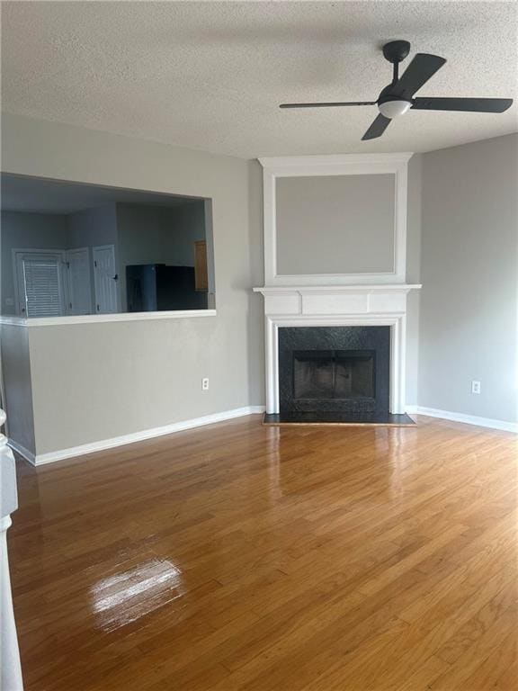 Building Photo - 2762 Parkway Cove